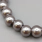 Elegantes Perlenarmband – Stilvolles Design in Grau