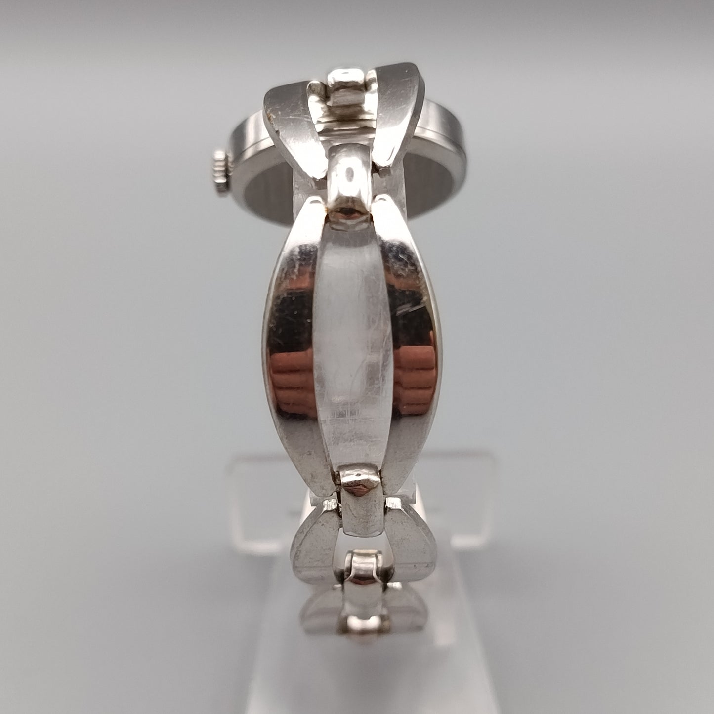 Elegante Regina Damen Uhr – Vintage Design mit Handaufzug