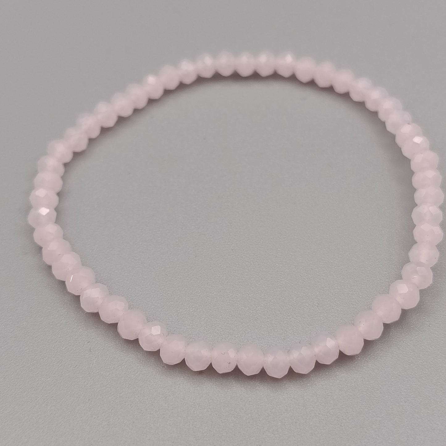 Elegantes Perlenarmband – Zartes Design in Rosa