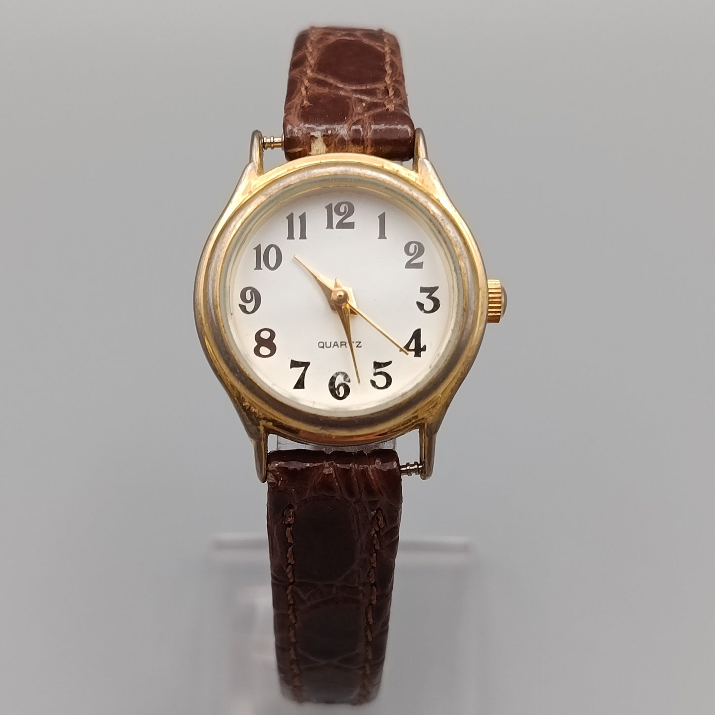 Elegante Damen Uhr – Klassisches Design in Goldoptik
