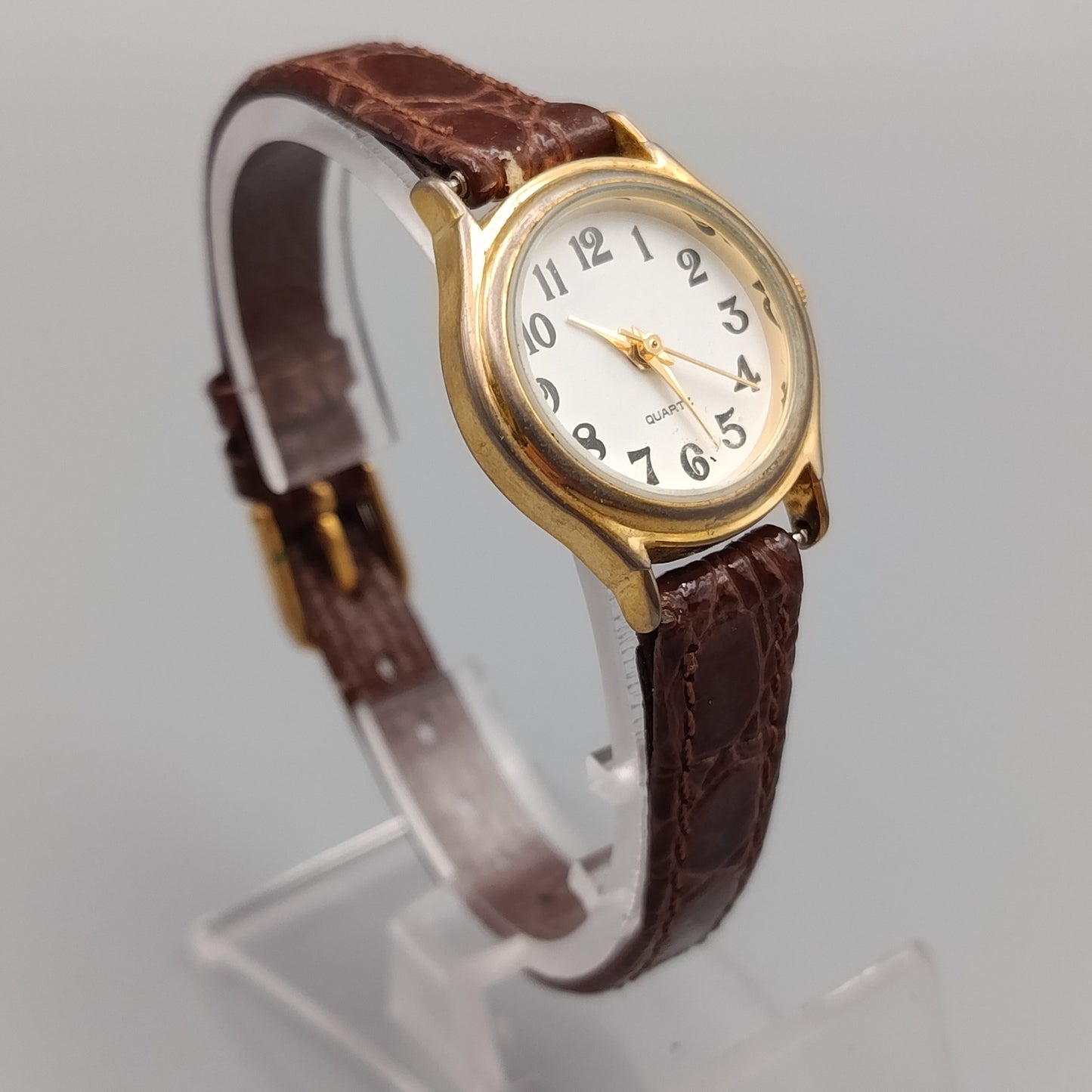 Elegante Damen Uhr – Klassisches Design in Goldoptik