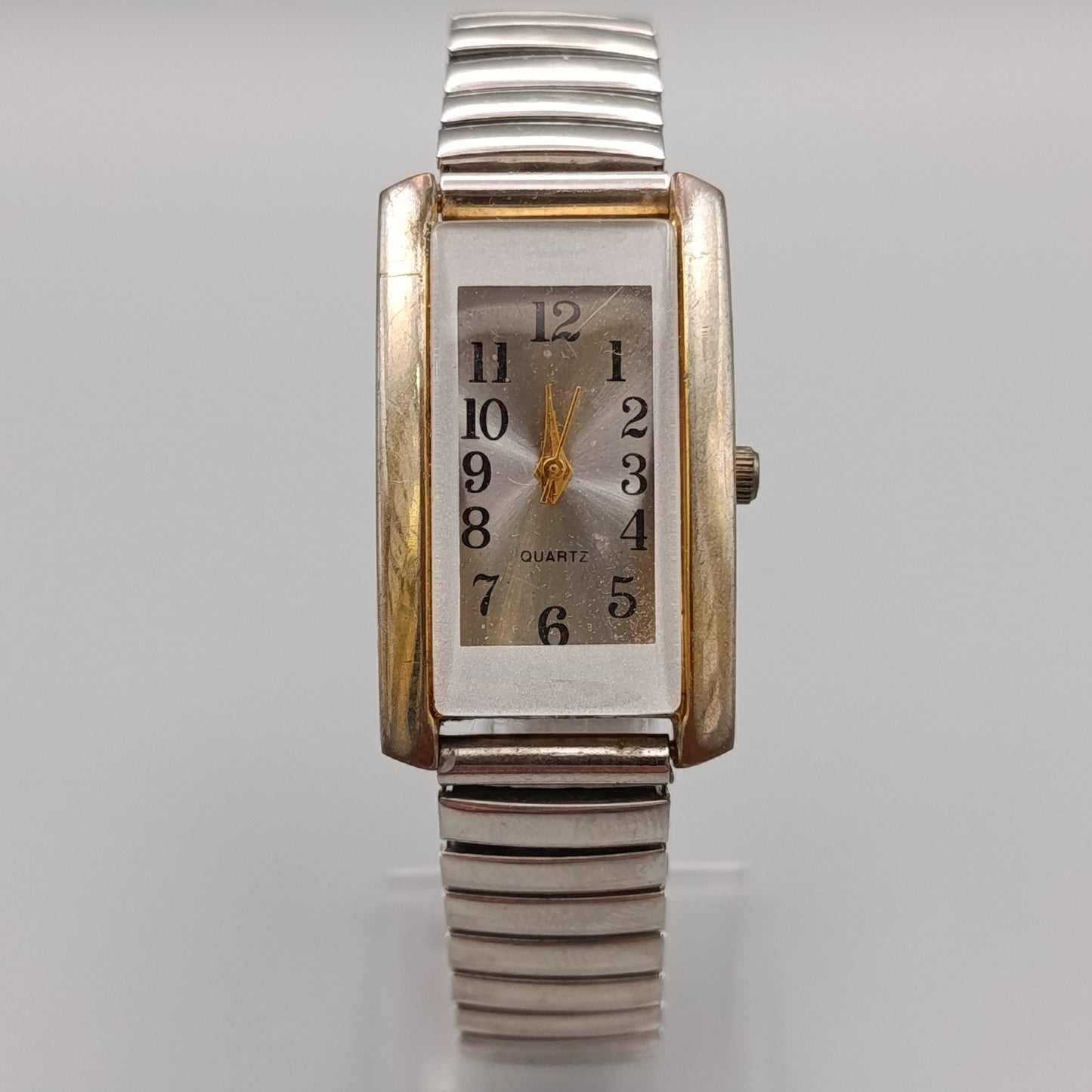 Elegante Damen Uhr – Klassisches Design mit elastischem Band