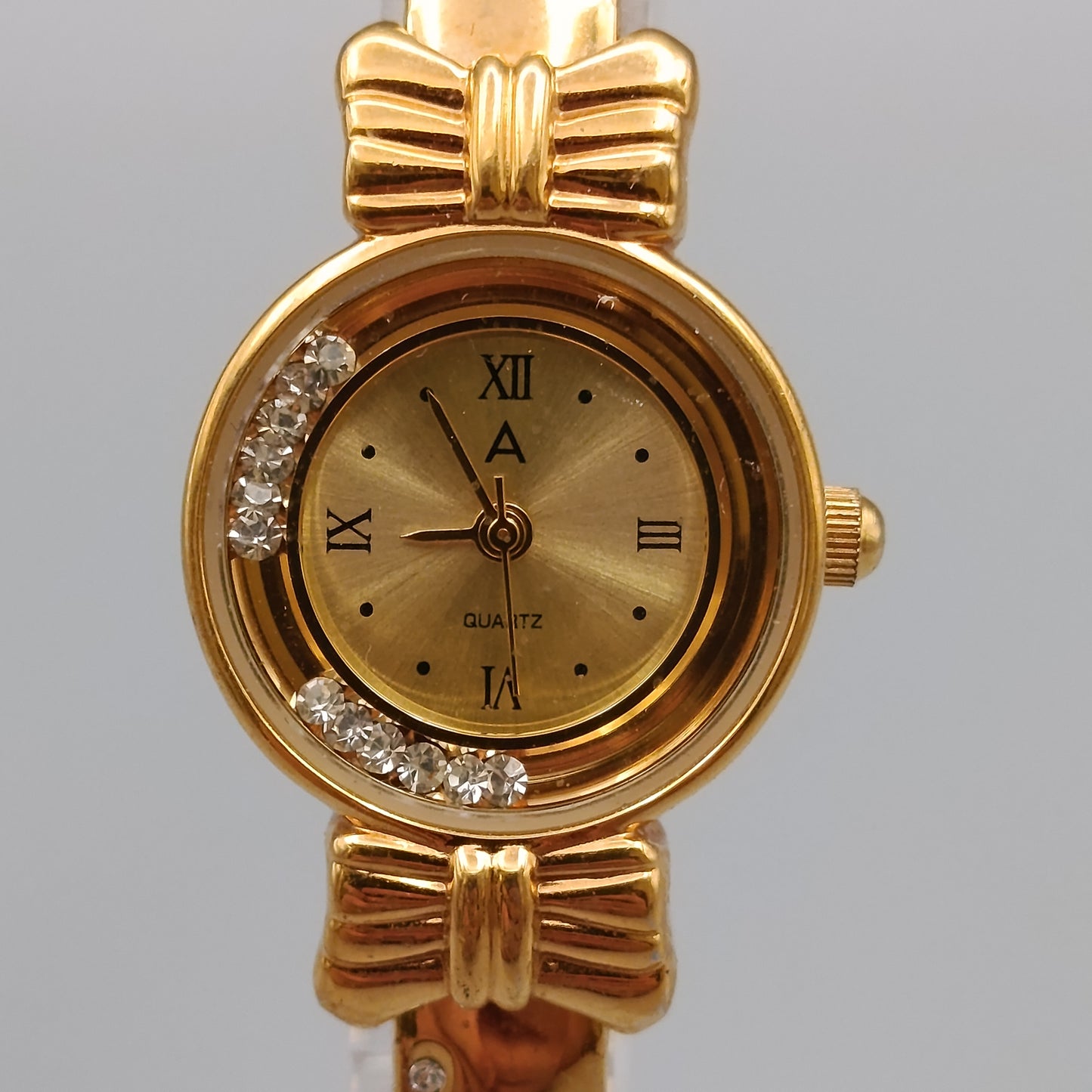 Elegante Damen Uhr – Verspieltes Design in Goldoptik