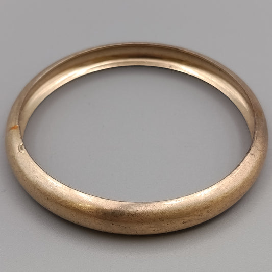 Eleganter Armreif – Klassisches Design in Goldoptik