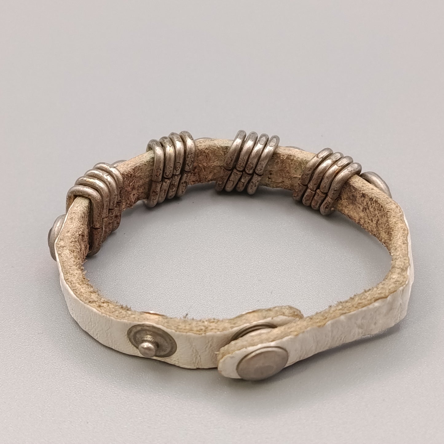 Elegantes Damen Armband – Charmantes Design mit bunten Steinen