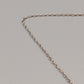 Elegante Halskette mit auffälligem türkisen Anhänger in Silberoptik