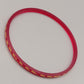 Eleganter Armreif – Schlichtes Design in Rot und Gold