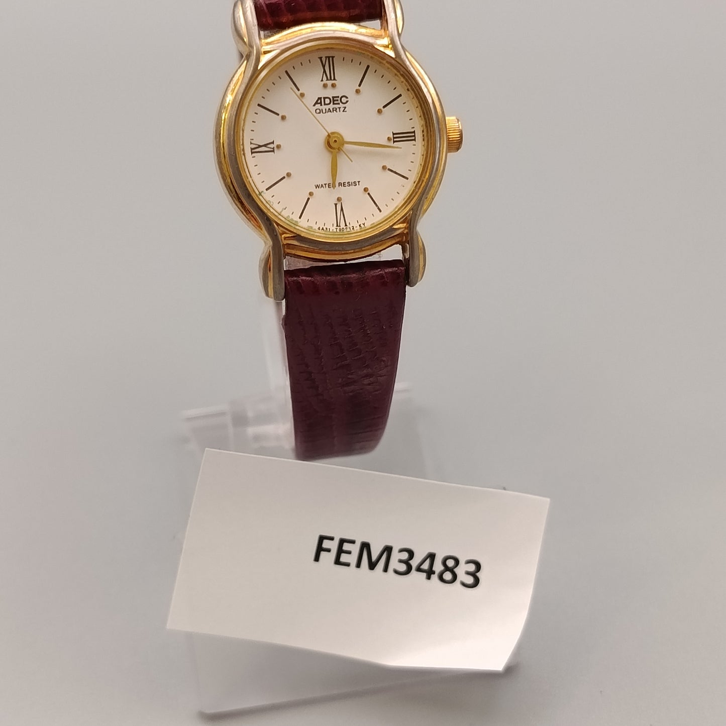 Elegante Adec Uhr – Klassisches Design mit Lederarmband