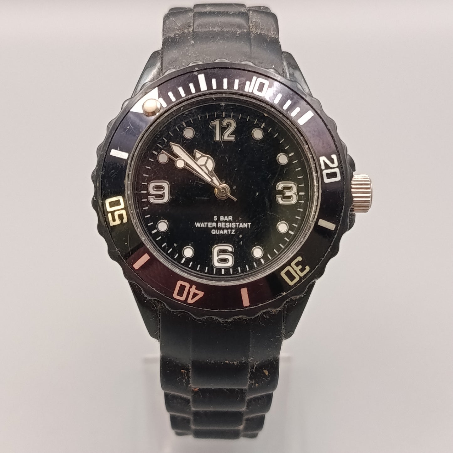 Elegante Damen Uhr – Sportliches Design in Schwarz