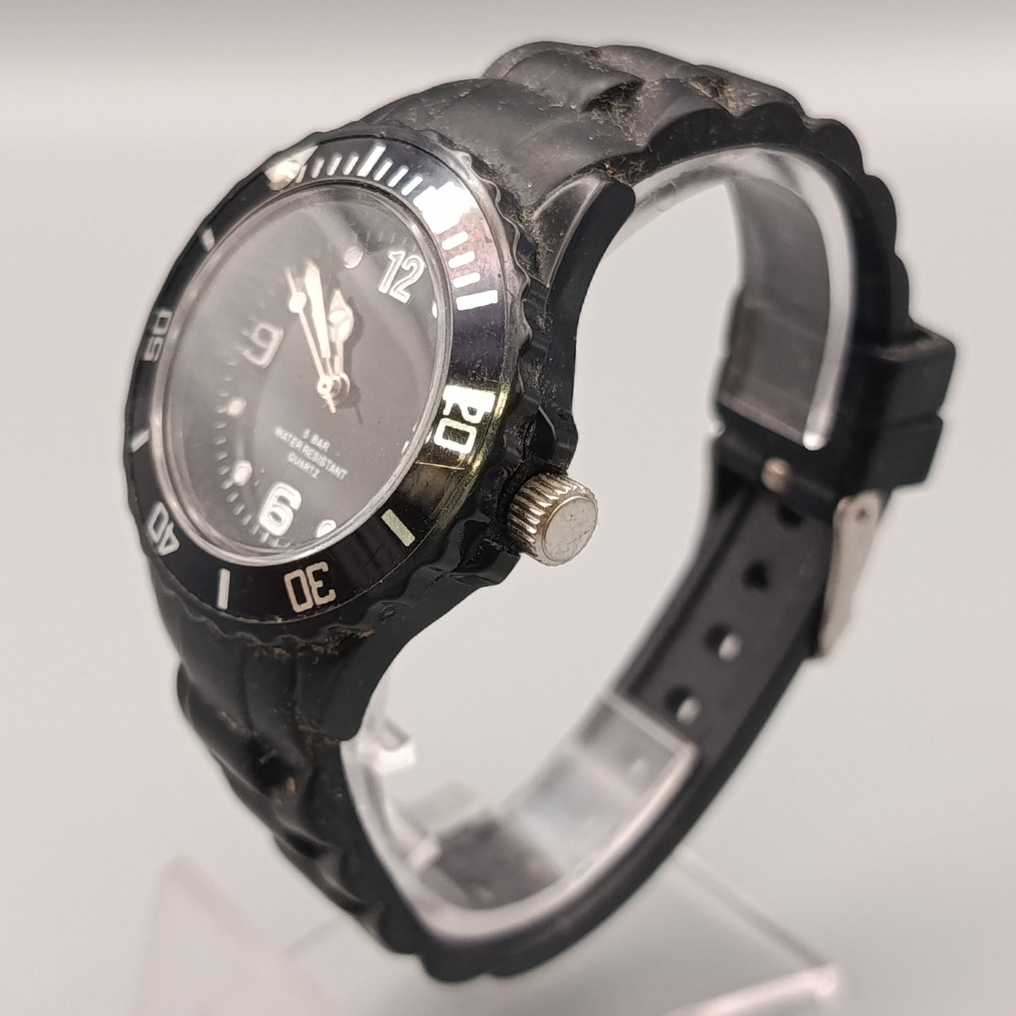 Elegante Damen Uhr – Sportliches Design in Schwarz