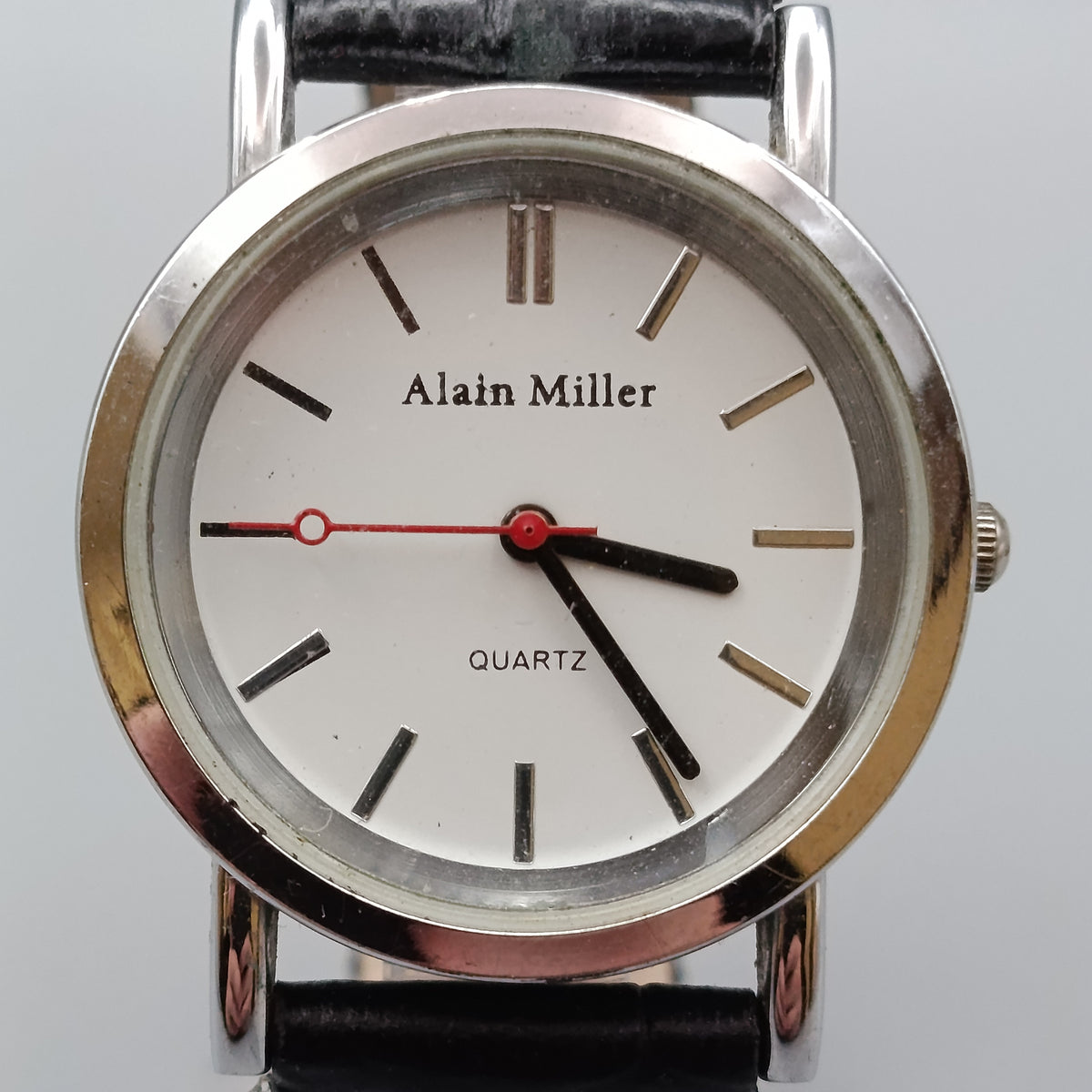 Klassische Alain Miller Herren Uhr – Weißes Zifferblatt