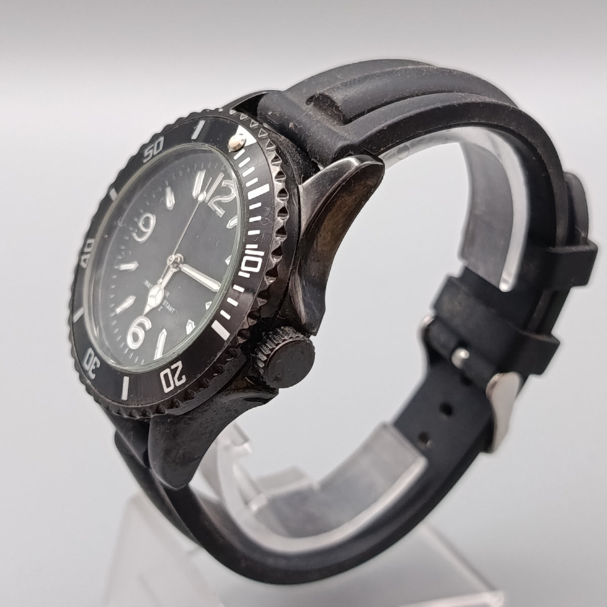 Sportliche Herren Uhr im Taucher-Design – Schwarz