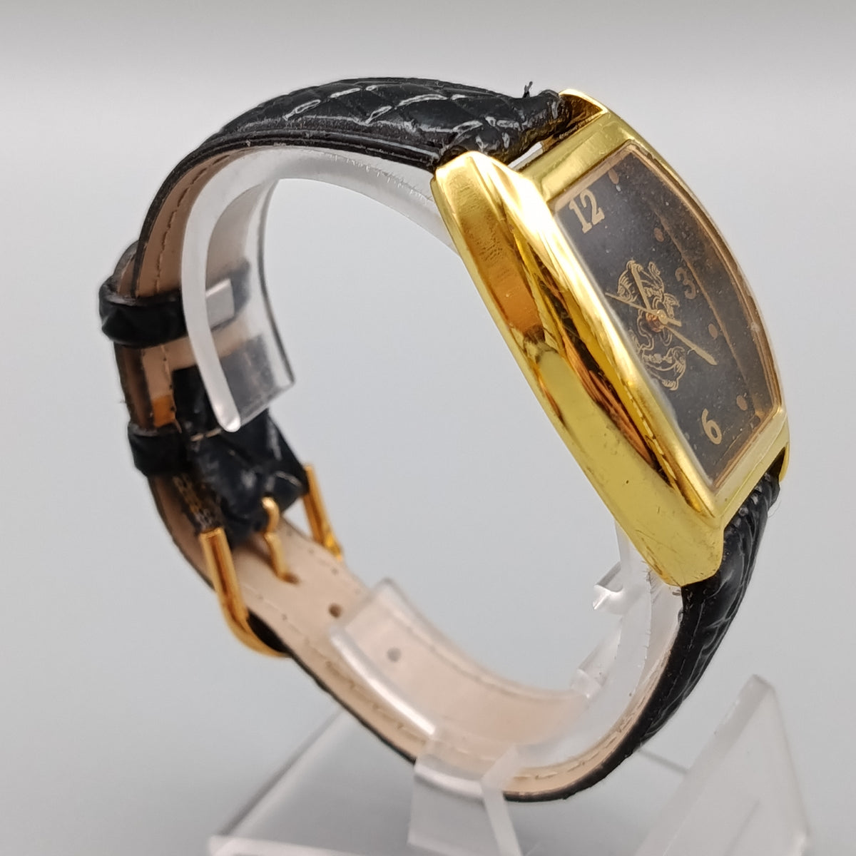 Elegante Fische Motiv Herren Uhr – Tonneau Gehäuse