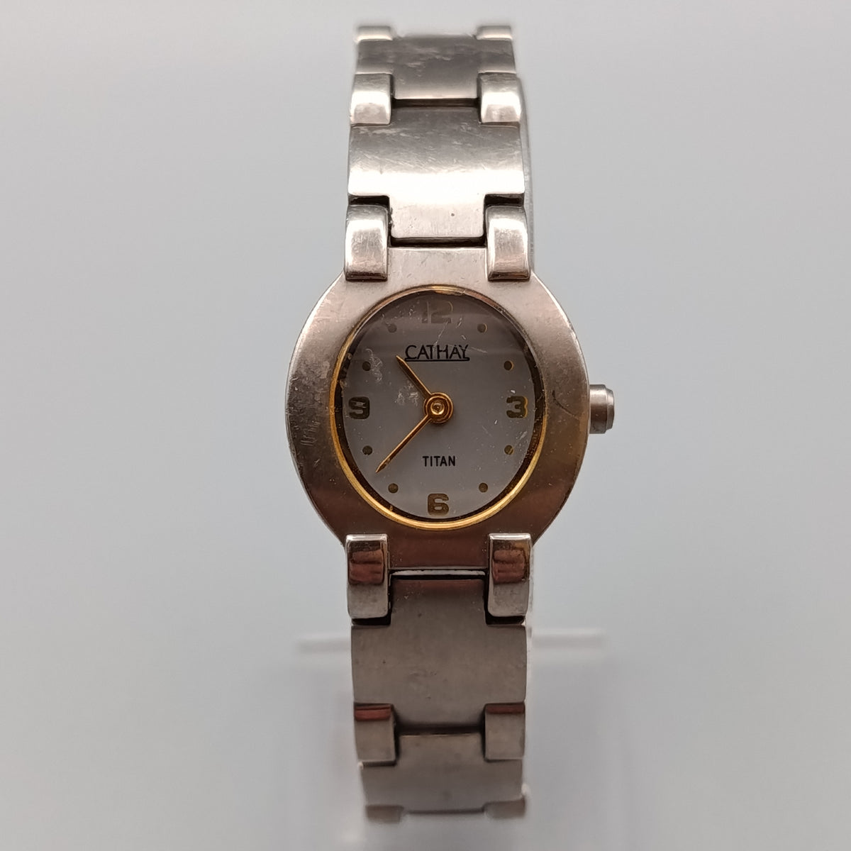 Klassische Cathay Titan Damen Uhr – Bicolor Design