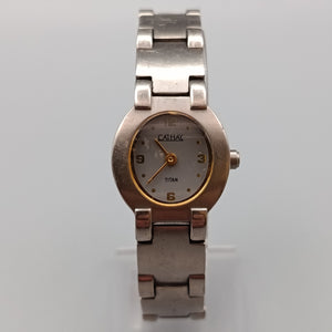 Klassische Cathay Titan Damen Uhr – Bicolor Design