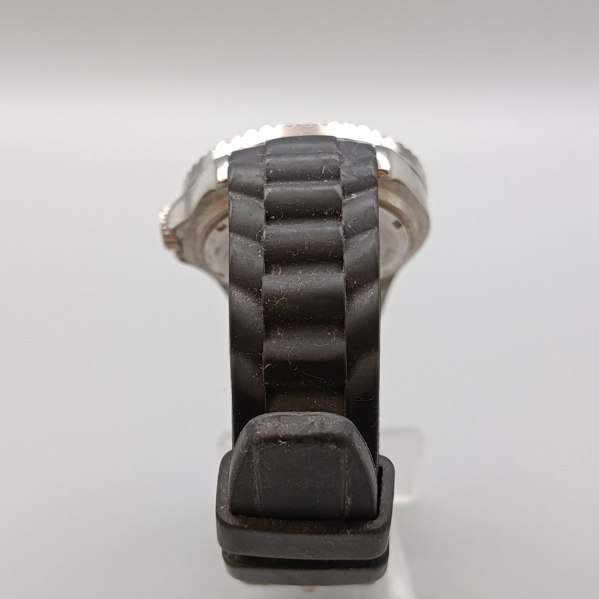 Sportliche Herren Uhr im Taucher-Design
