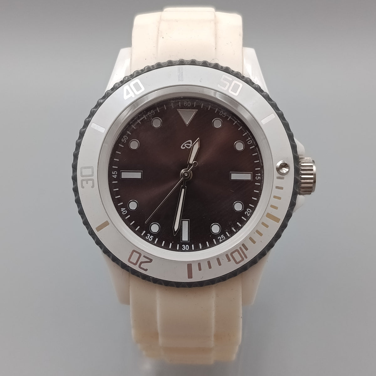 Sportliche Herren Uhr im Taucher-Design – Weiß