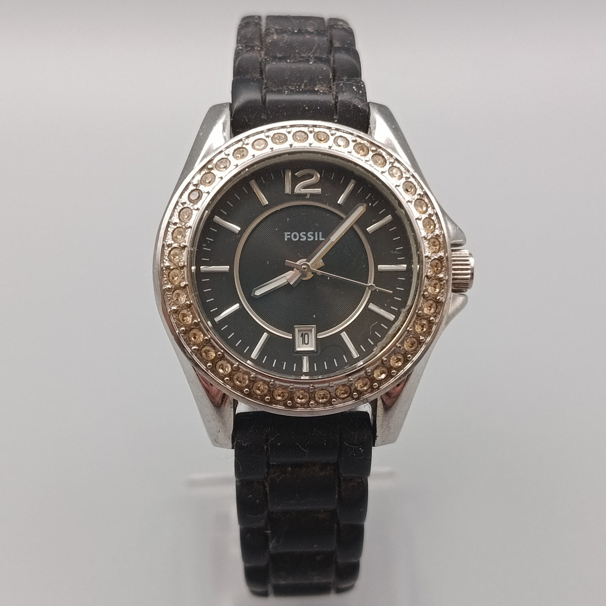 Moderne Fossil Damen Uhr – Schwarz mit Strasslünette