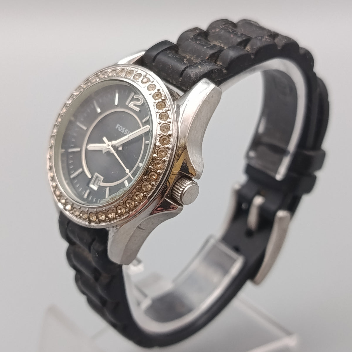 Moderne Fossil Damen Uhr – Schwarz mit Strasslünette