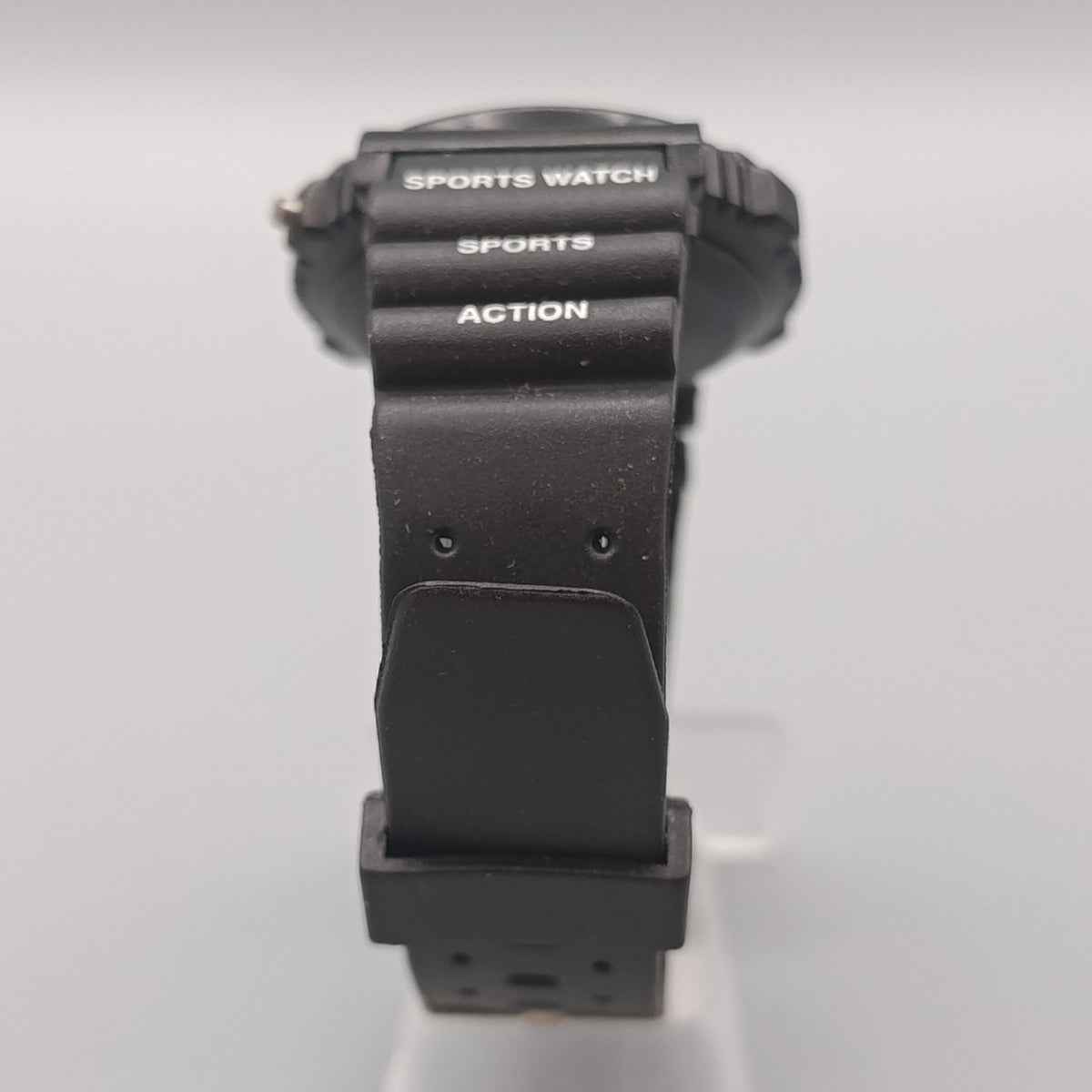 Sportliche Herren Digital Uhr – Robustes Design in Schwarz
