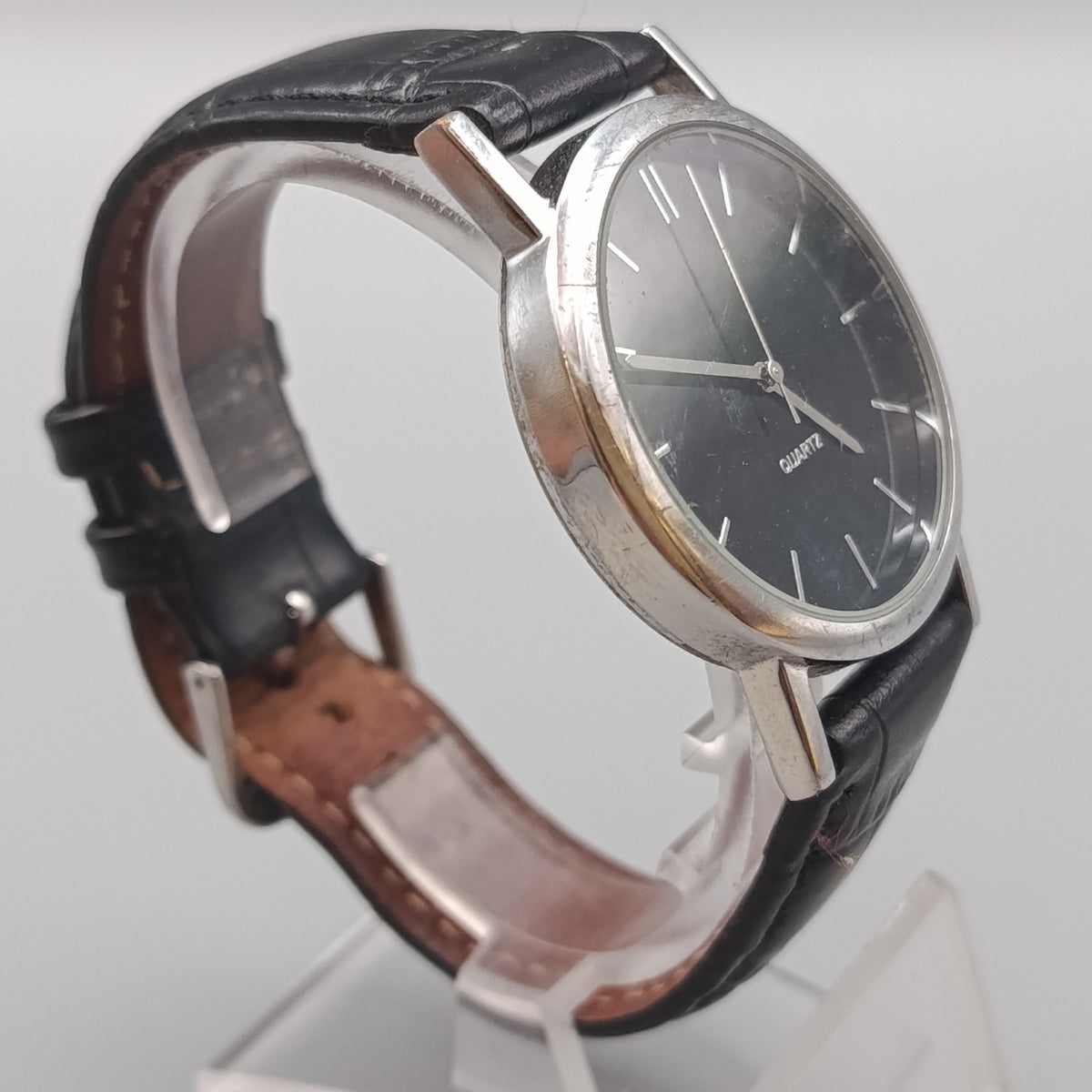 Schlichte Minimalistische Herren Uhr – Schwarzes Zifferblatt