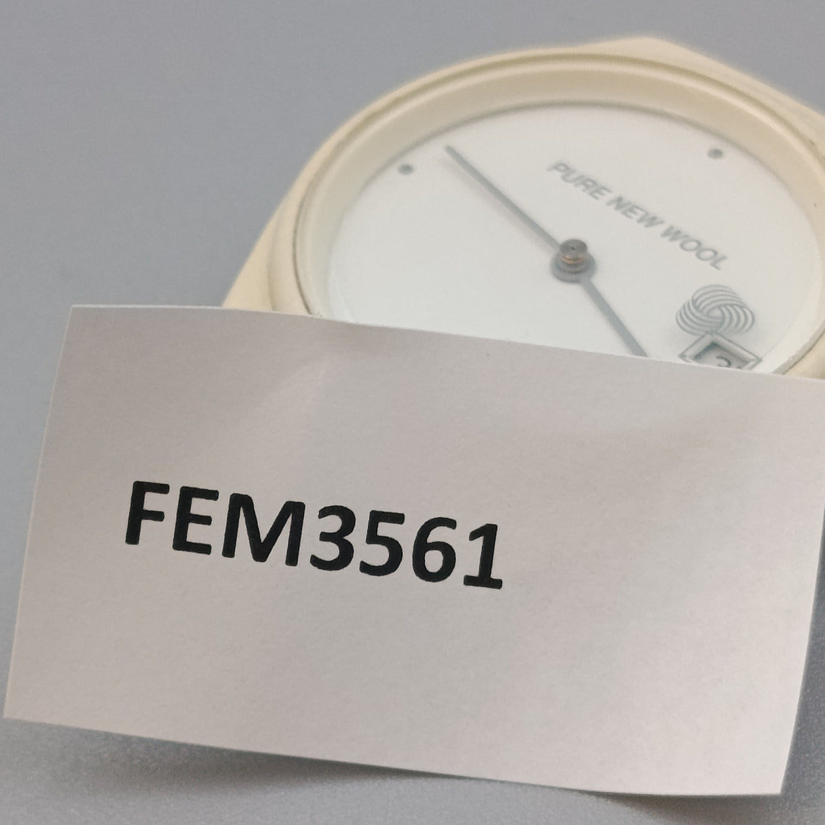 Klassische Swiss Made Damen Uhr – Minimalistisch