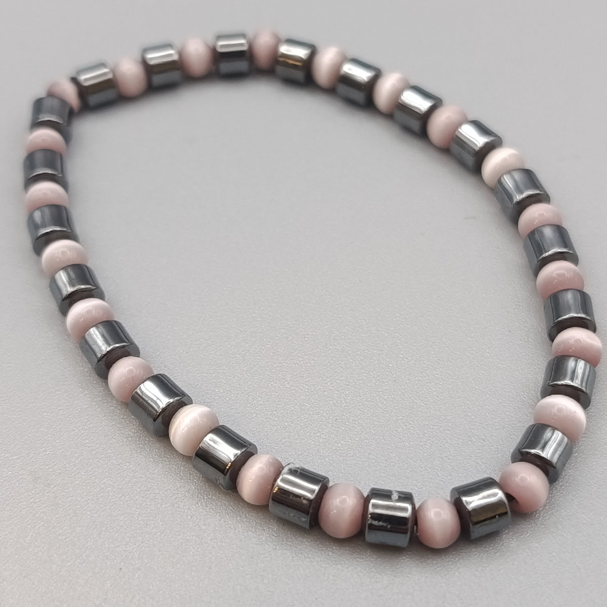 Eleganter Perlarmband mit Hämatit Rosa Steinen