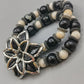 Auffälliges Perlen Armband mit Blumen-Element