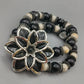Auffälliges Perlen Armband mit Blumen-Element