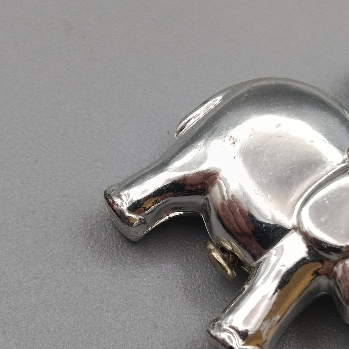 Niedlicher Elefant Charm Anhänger – Silberfarbener