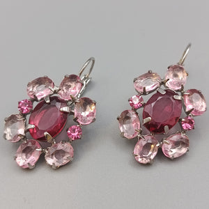 Elegante Ohrhänger mit Rosa  Glassteinen Silberoptik