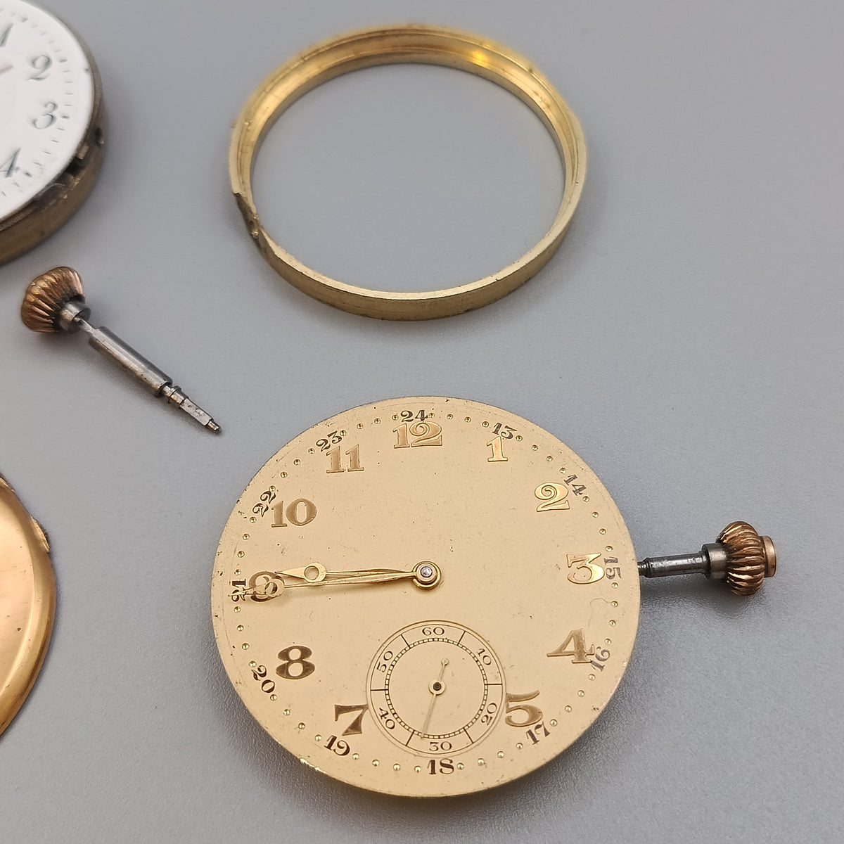 Konvolut Antike Taschenuhr Ersatzteile – Uhrwerke