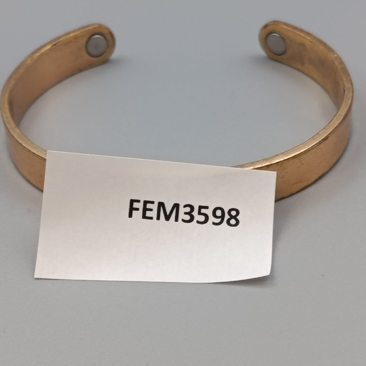 Elegantes TCM Magnet-Armband – Verstellbarer Armreif
