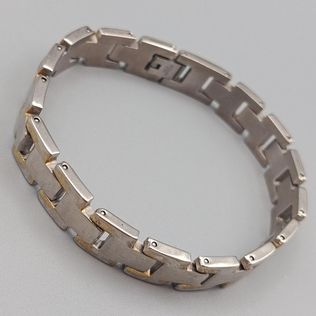Massives Edelstahl Armband – Robustes Design