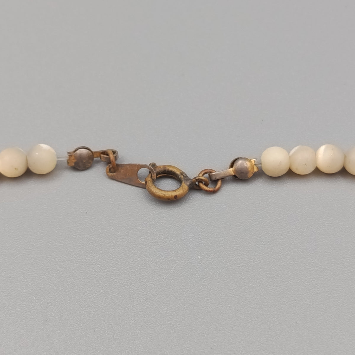 Elegante Perlenkette – Klassischer Perlglanz in Weiß