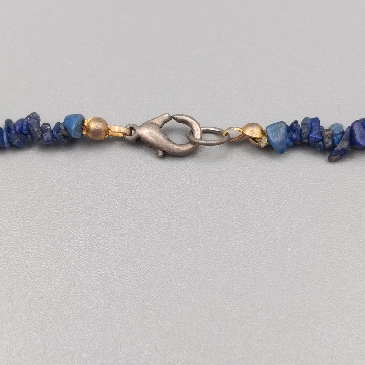 Elegante Lapislazuli Splitterkette – Naturstein Kette