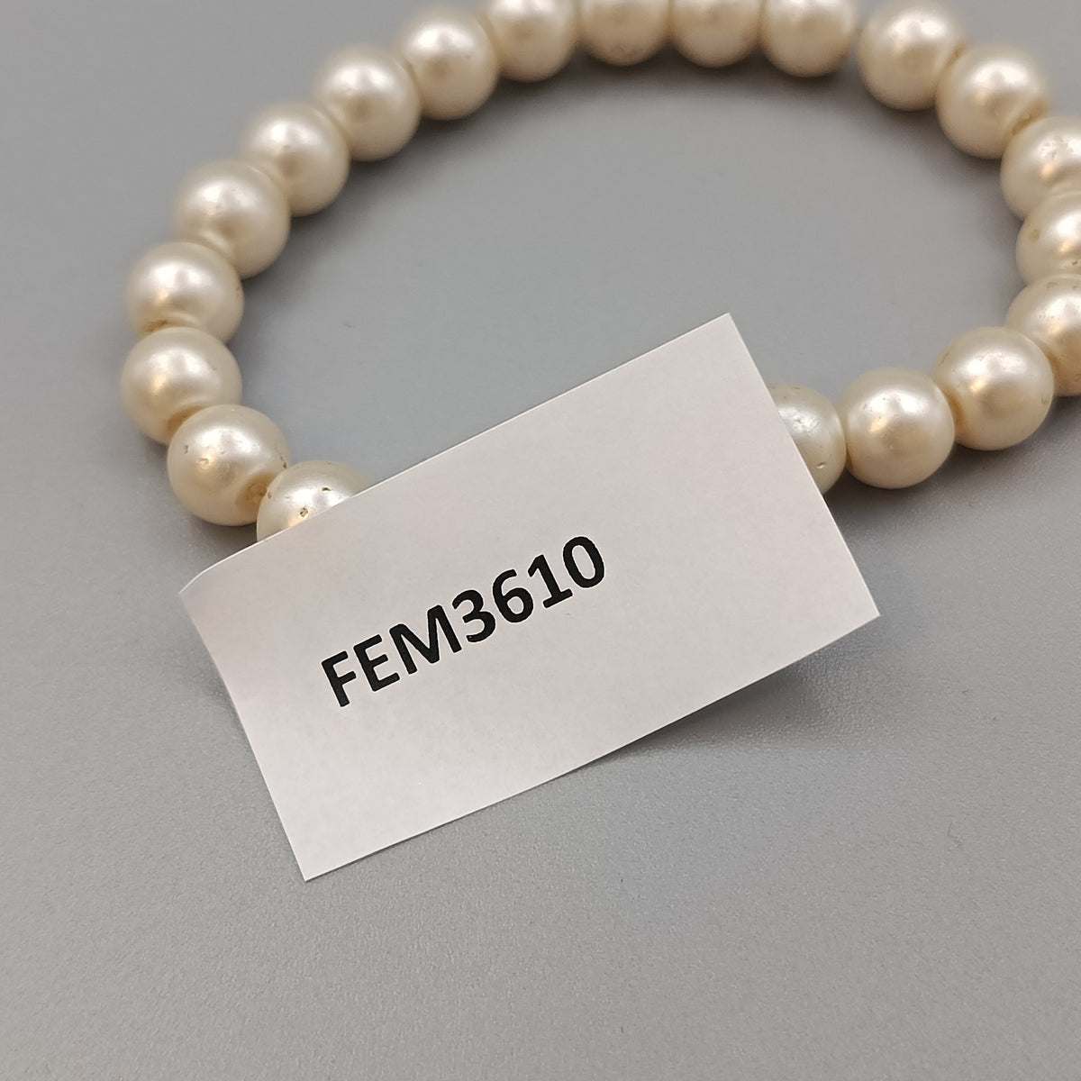 Klassisches Perlen Armband – Elastischer Perlenschmuck