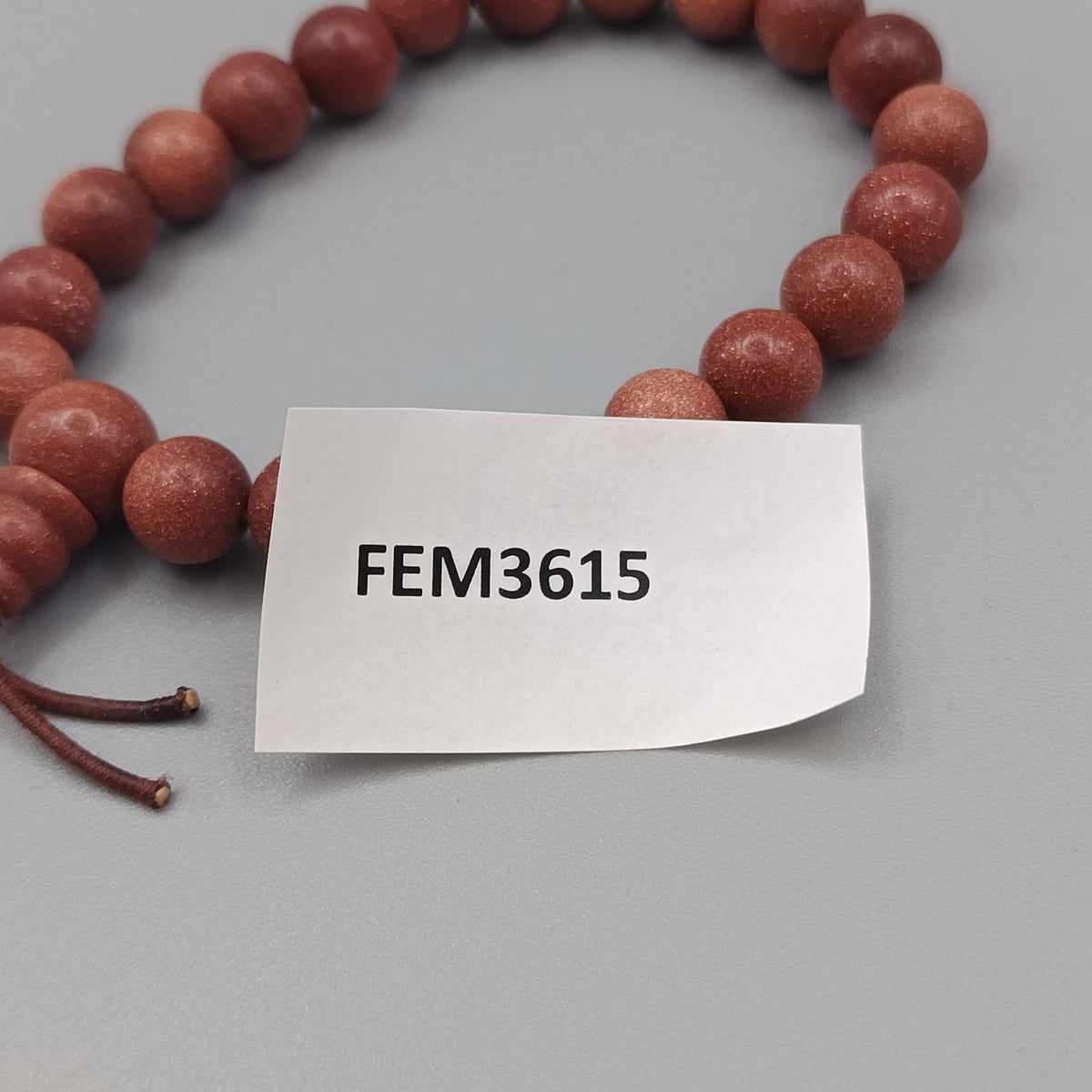 Elegantes Sonnenstein Perlenarmband – Glänzend