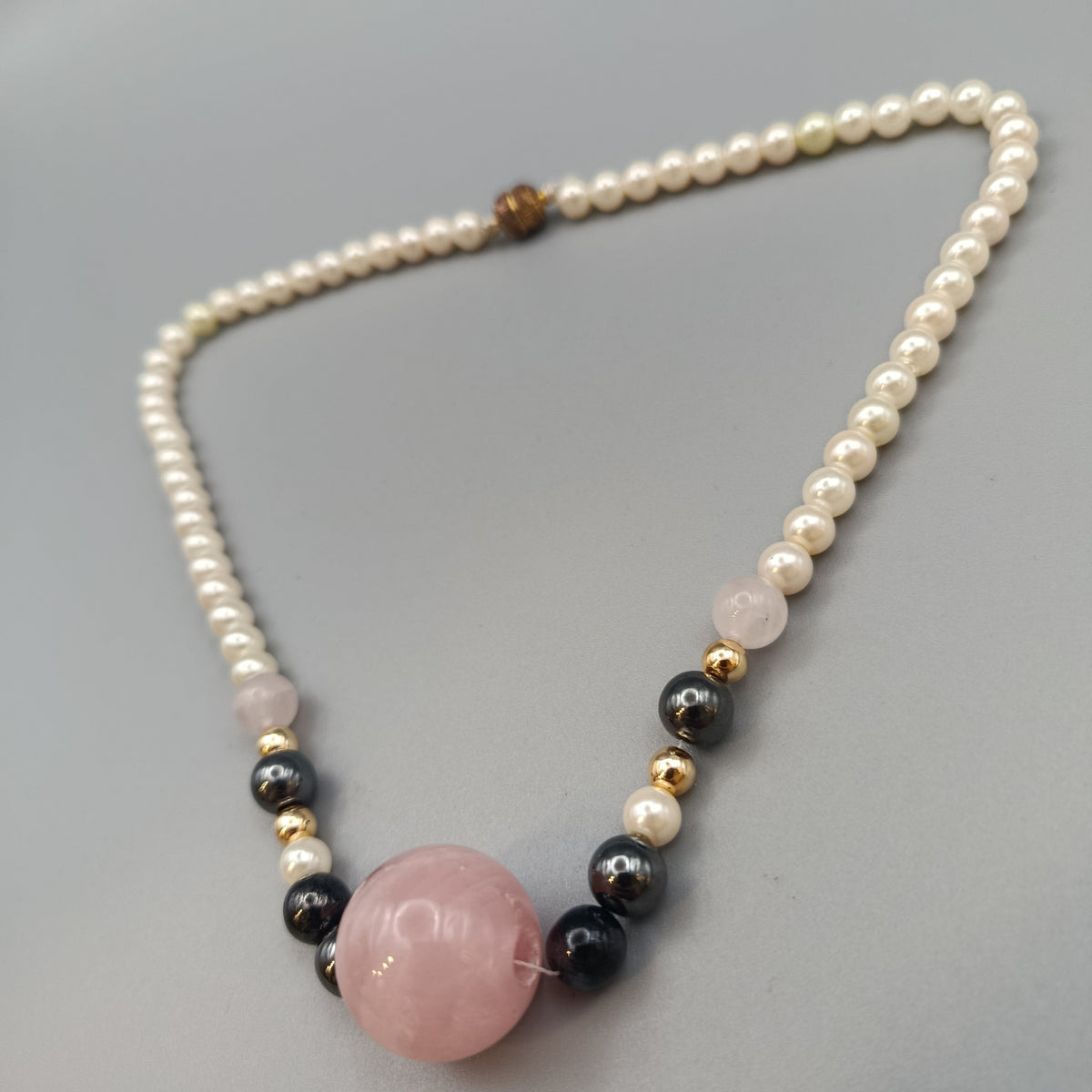Elegante Damen Kette mit Rosenquarz und Hämatit