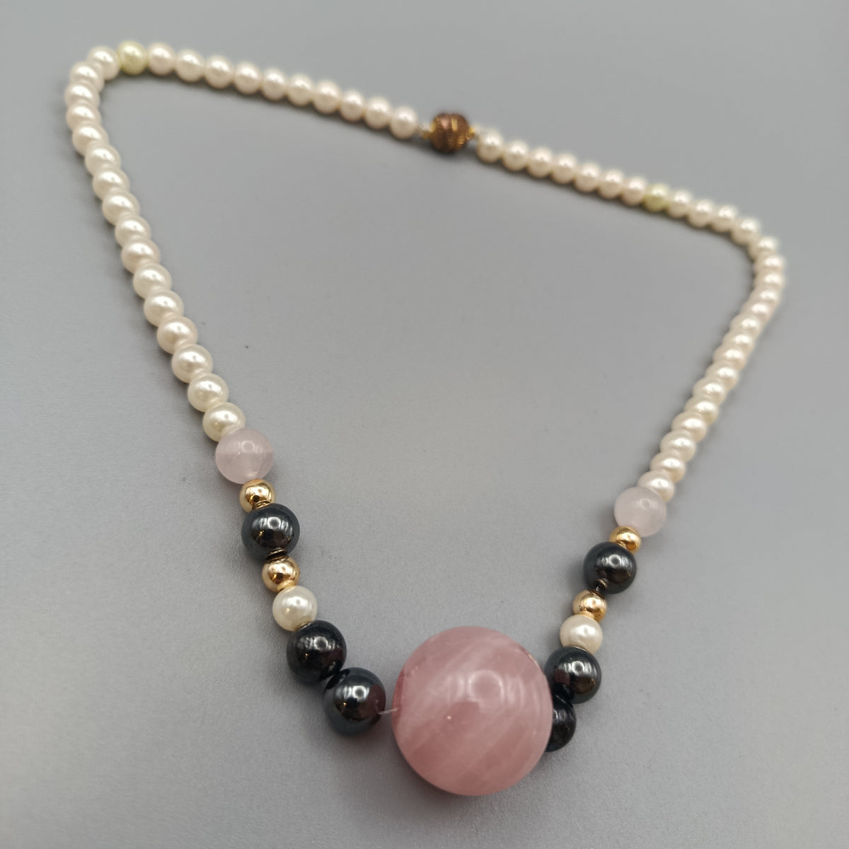 Elegante Damen Kette mit Rosenquarz und Hämatit