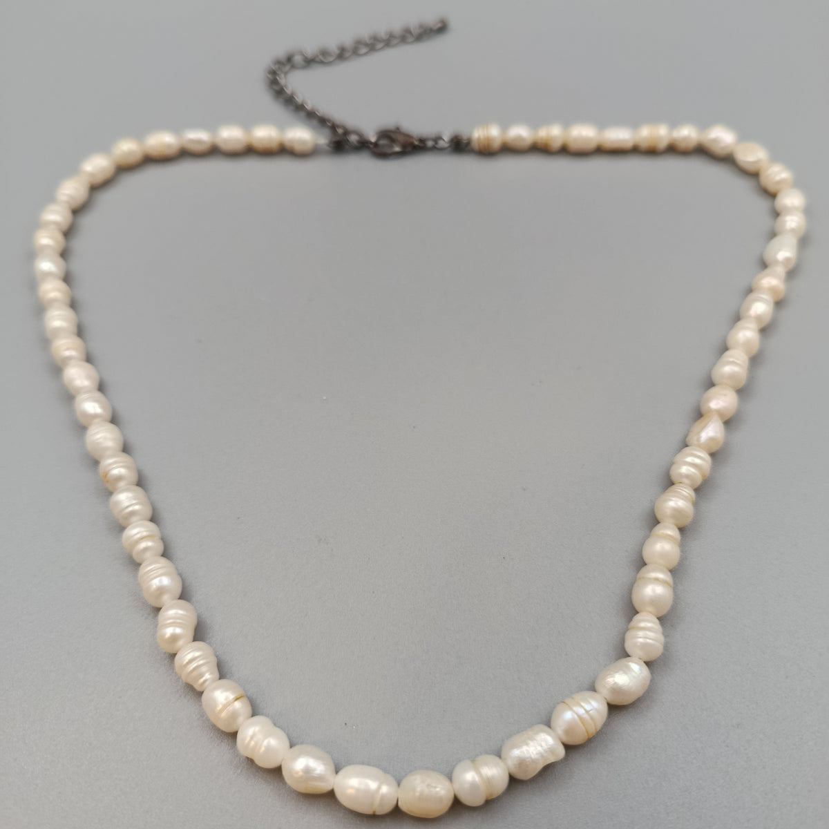 Elegante Süßwasserperlen Kette – Klassischer Perlenschmuck