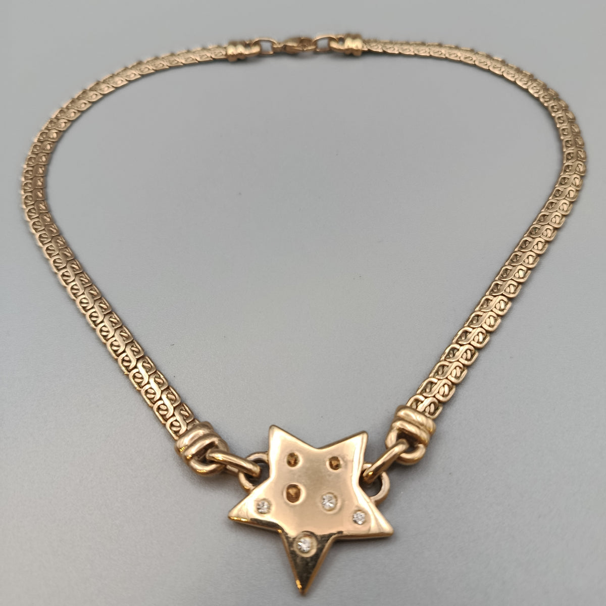 Elegante Stern Kette – Vergoldeter Halsschmuck
