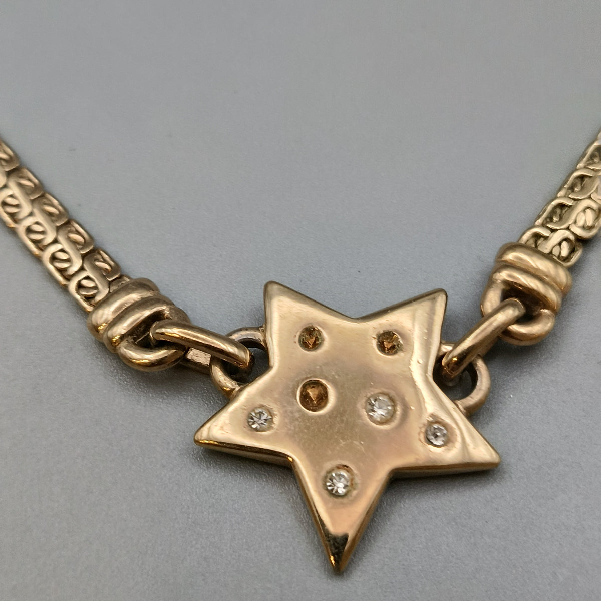 Elegante Stern Kette – Vergoldeter Halsschmuck