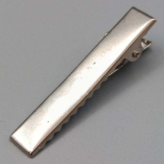 Elegante Haarspange – Schlichtes Accessoire in Silberoptik