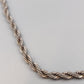 Elegante Kordelkette – Silberfarbene Kette in massiver Optik