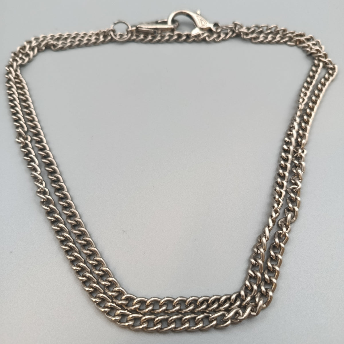 Elegante Kette – Lange Panzerkette im klassischen Design