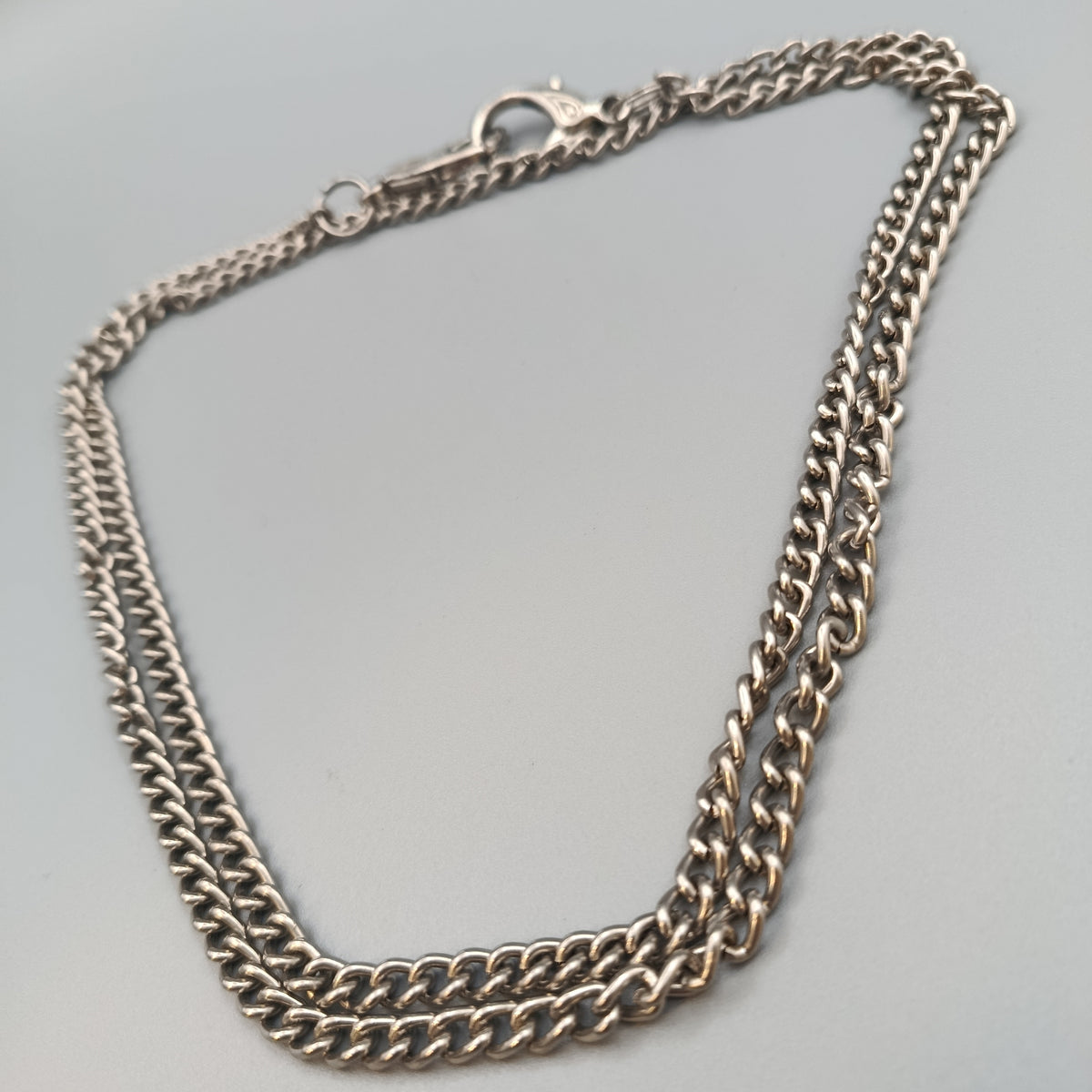 Elegante Kette – Lange Panzerkette im klassischen Design
