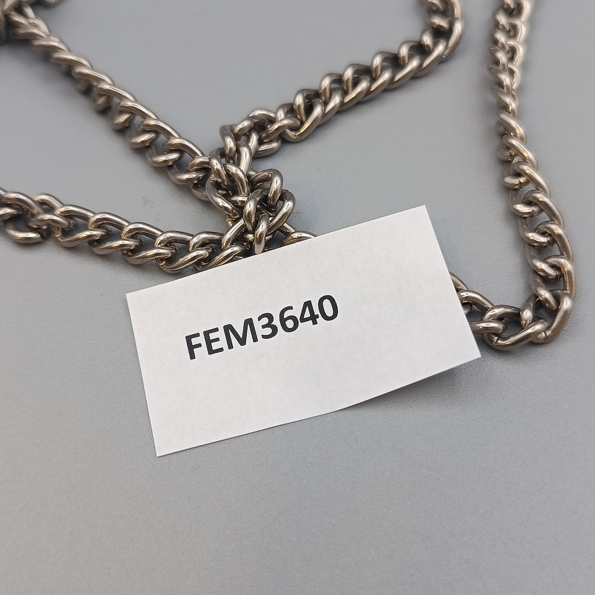 Elegante Kette – Lange Panzerkette im klassischen Design
