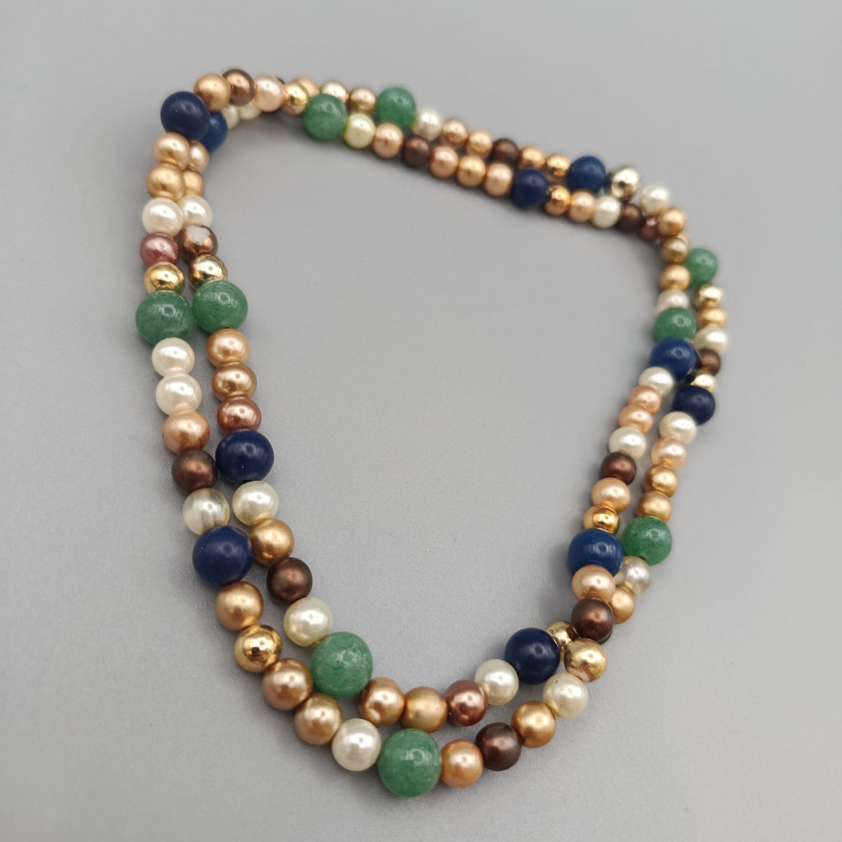 Elegante Perlenkette – Mehrfarbige Statement-Halskette