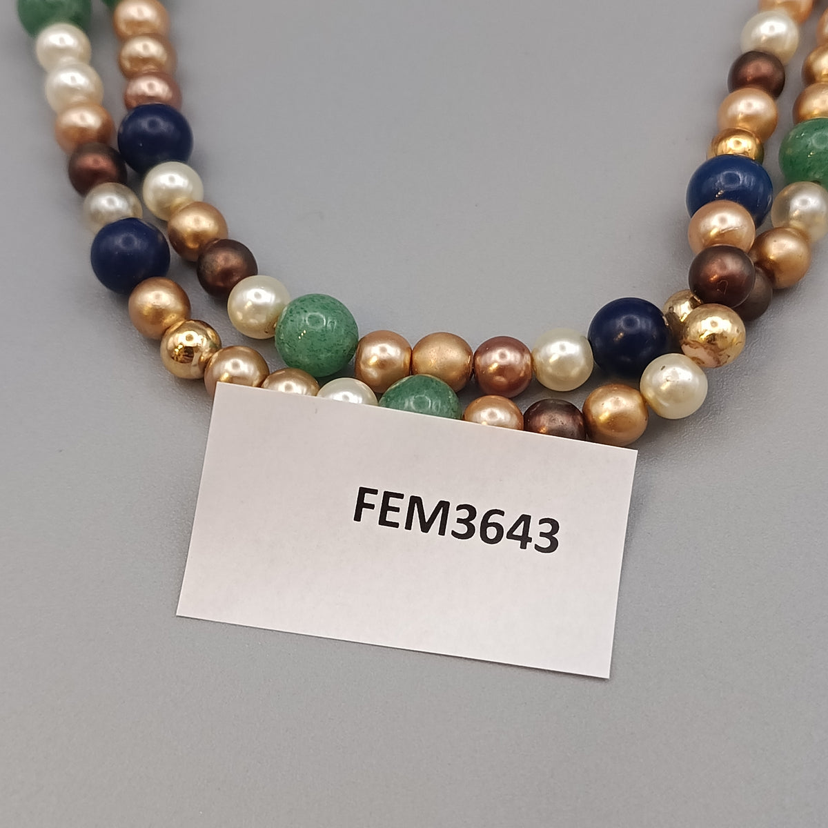 Elegante Perlenkette – Mehrfarbige Statement-Halskette